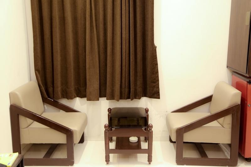 Hotel Golden Plaza Ahmedabad Zimmer foto